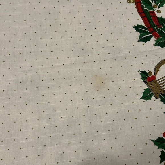 Vintage Set 2 Christmas Tablecloths Round Rectangle Holly Ribbon Holiday Linens - Picture 14 of 16